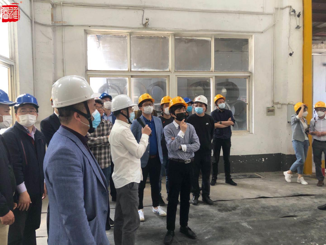 Fabrika içi grup fotoğrafı 3